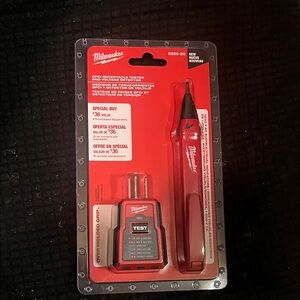 Milwaukee Red Voltage Detector and Tester Set